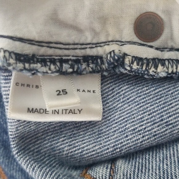 Christopher Kane distressed jean shorts. Size 25 - Picture 6 of 6